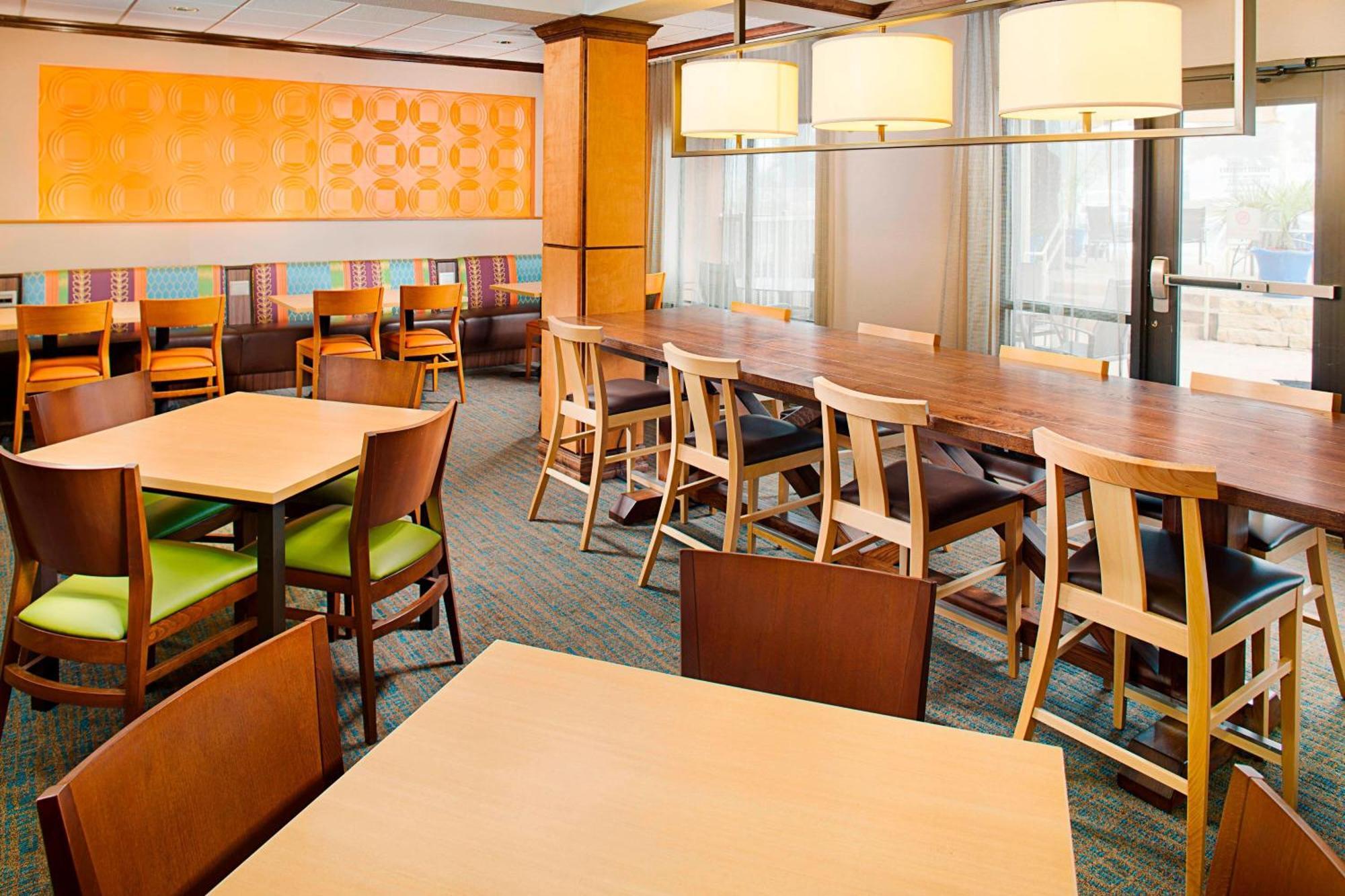 Fairfield Inn & Suites By Marriott San Antonio Seaworld / Westover Hills Exterior photo