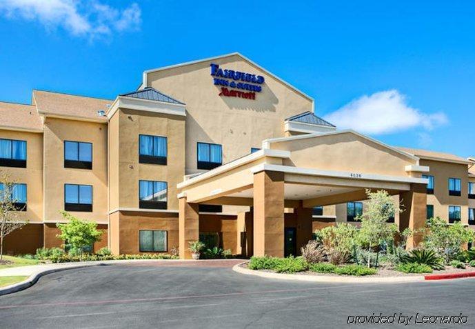 Fairfield Inn & Suites By Marriott San Antonio Seaworld / Westover Hills Exterior photo
